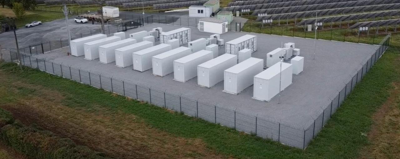 Miliardář Křetínský postavil největší bateriové úložiště na Slovensku