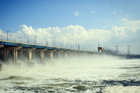 Povodí Ohře začalo snižovat odtok z přehrady Březová, vody stále ubývá